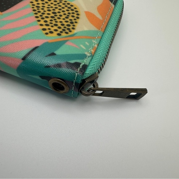 Wander Vibrant Tropical Artistic Print Zippered Wallet Abstract Floral Motifs - Picture 3 of 15